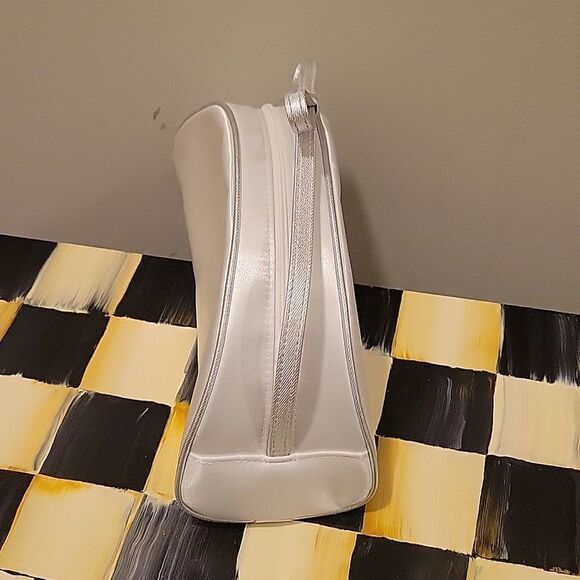 DIOR Parfums Cosmetic Case Bag White Silver - Picture 4 of 11